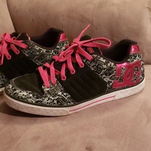 DC women's shoes black suede with robots good cond